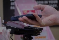 美国白宫考虑以行政令限制信用卡利率上限