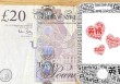 美联储降息预期与英国经济数据缓和 推动英镑兑美元短线走强