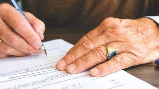 如何顺利报销学平险？学平险报销有哪些条件？