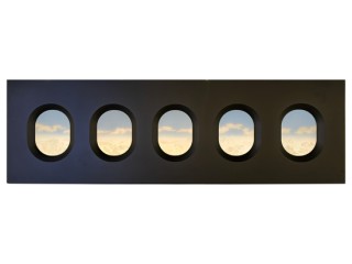 朋友圈正成为“艺术第一现场”，上海青年美展公众投票人次破18万的背后……