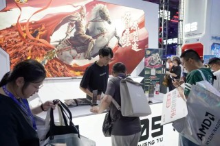 330万年薪的高管走了，540亿史玉柱换将