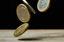 如何深入了解黄金市场的交易规则？这些交易规则有哪些实际应用？