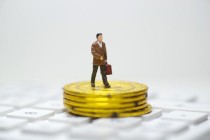 如何理解基金定投的方式？基金定投有哪些优势？