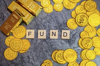 基金“股票基金”仓位要求？