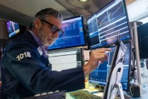 11月11日收盘：美股收高科技股领涨 美国政府有望结束停摆