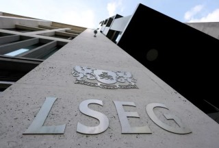 英国PMI站上荣枯线，8月降息已被定价？英镑走强或只是“昙花一现”