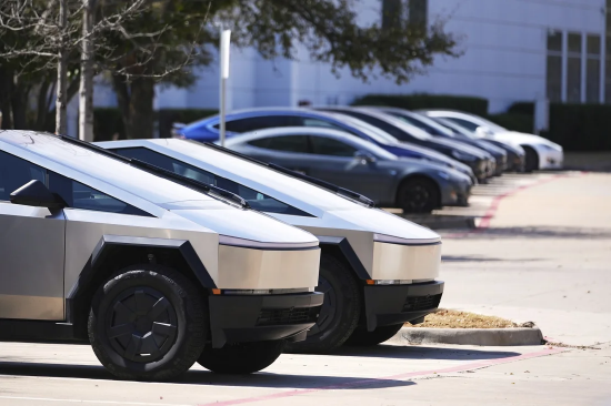 随着特斯拉股价暴跌,马斯克或许终于受到了现实的冲击  第2张 随着特斯拉股价暴跌,马斯克或许终于受到了现实的冲击  第2张