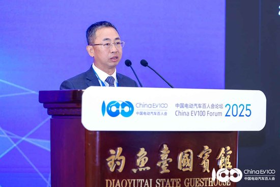 华为侯金龙:今年将发布30多款4C超充合作重卡车型  第1张 华为侯金龙:今年将发布30多款4C超充合作重卡车型  第1张