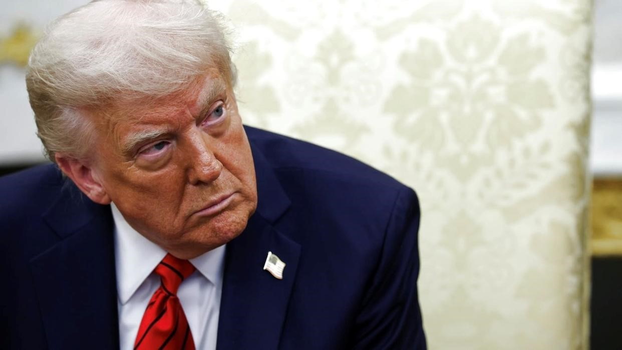 美媒爆:美零售巨头CEO赴白宫私下警告特朗普,关税政策将致美超市货架空空如也  第1张 美媒爆:美零售巨头CEO赴白宫私下警告特朗普,关税政策将致美超市货架空空如也  第1张