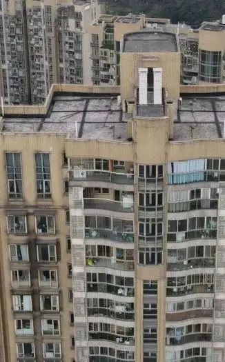 开发商只管挖坑不管埋，南京神盘业主竟自筹4000万“整容”  第8张