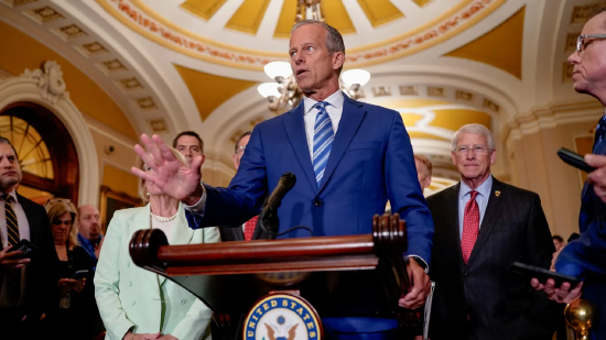 外盘头条:美英签署贸易协议 特朗普税收方案公布 新一代AI芯片刺激AMD股价大涨 特朗普集团推出智能手机  第6张 外盘头条:美英签署贸易协议 特朗普税收方案公布 新一代AI芯片刺激AMD股价大涨 特朗普集团推出智能手机  第6张