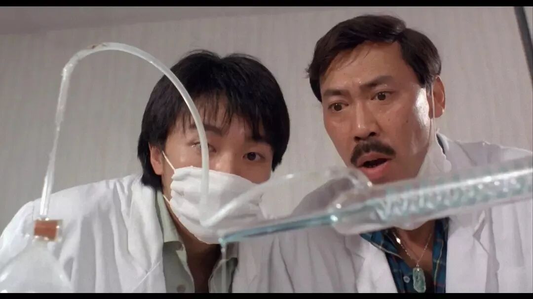 知名演员冯淬帆去世，曾主演多部经典影片，网友悼念！他一生未婚，5天前发文悼念许绍雄：愚兄随后来  第2张