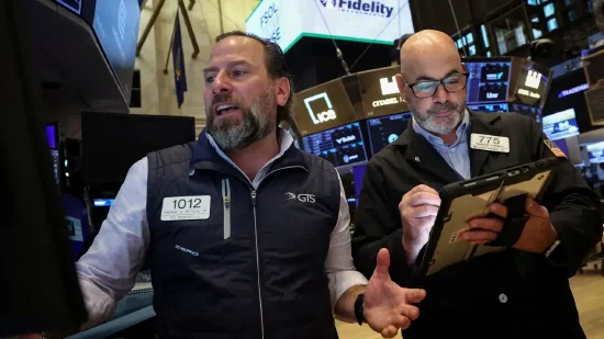 午盘:三大指数悉数走高 道指上涨近500点 第1张 午盘:三大指数悉数走高 道指上涨近500点 第1张