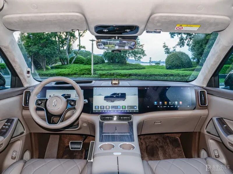 问界销冠天团再放大招!1.5万补贴延期,2026前下单都划算? 第6张 问界销冠天团再放大招!1.5万补贴延期,2026前下单都划算? 第6张