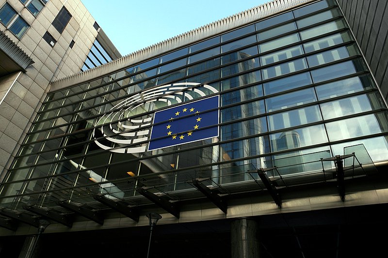 欧洲议会将对欧盟委员会发起不信任动议  第1张